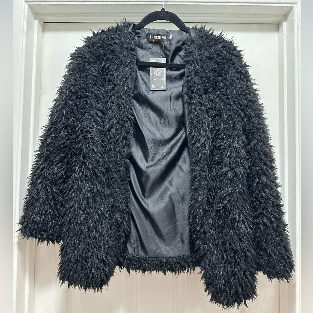 Black Faux fur jacket. Size Large